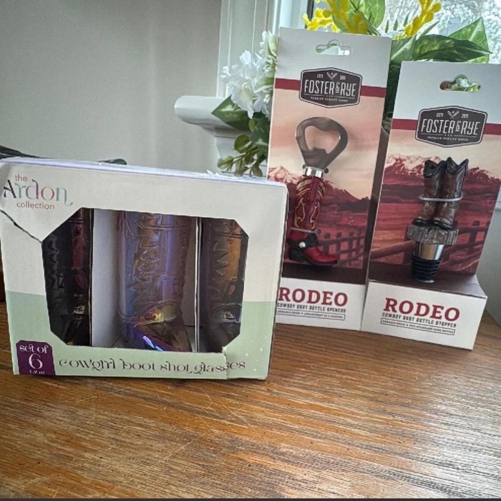 Cowboy boot wine & shot set
